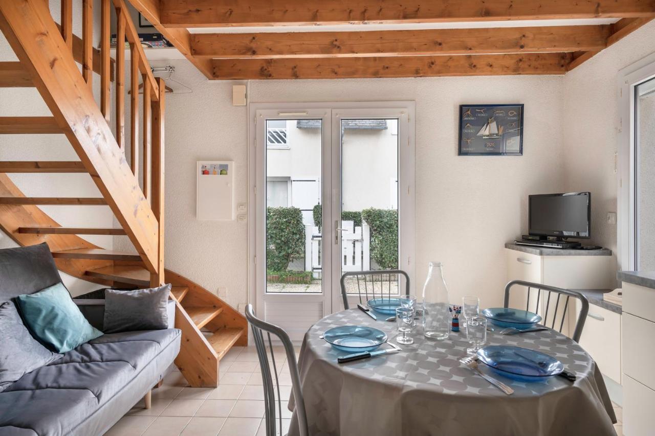 Vacances Familiales Dans Cette Maison A 波尔尼谢 外观 照片
