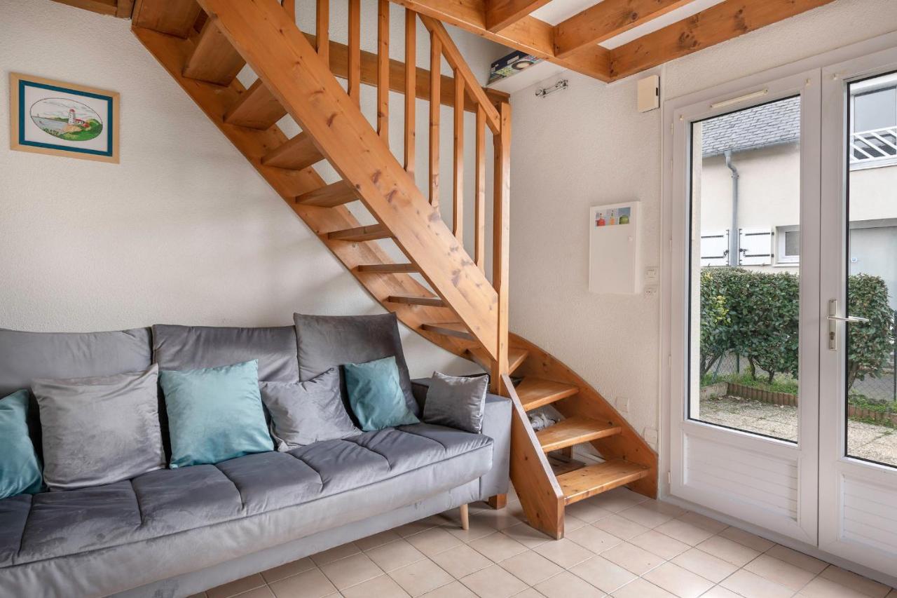 Vacances Familiales Dans Cette Maison A 波尔尼谢 外观 照片