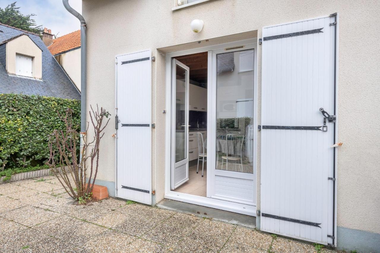 Vacances Familiales Dans Cette Maison A 波尔尼谢 外观 照片